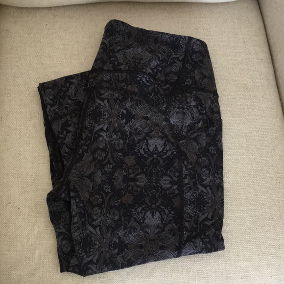 Victoria's Secret Pants - VS Sport Knockout Tight